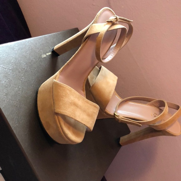Gucci - Leila suede platform sandals - Picture 1 of 3